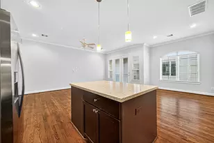 8225 Cambridge St, Houston, TX 77054 - Photo 21