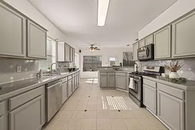 16315 April Ridge Drive, Houston, TX 77083 - Photo 15