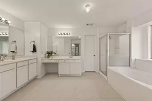 16315 April Ridge Dr, Houston, TX 77083 - Photo 33
