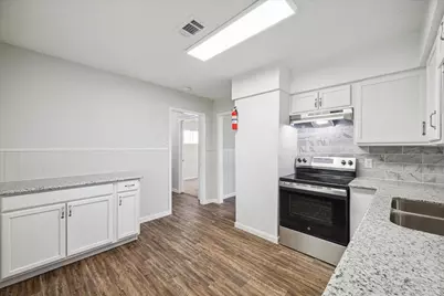 2331 32nd Avenue N, Texas City, TX 77590 - Photo 9