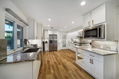 6321 Deerwood Road, Houston, TX 77057 - Photo 11