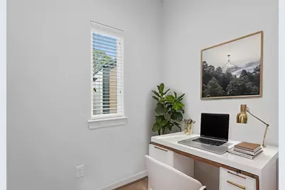 2110 Dewalt Street #F, Houston, TX 77088 - Photo 9