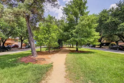 611 East 20th Street #Upper, Houston, TX 77008 - Photo 19