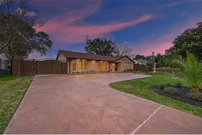 5422 Willowbend Boulevard, Houston, TX 77096 - Photo 3