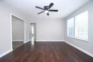 5215 Myrtlewood St, Houston, TX 77033 - Photo 3