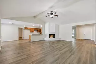 502 Misty Ln, Friendswood, TX 77546 - Photo 11