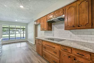 502 Misty Ln, Friendswood, TX 77546 - Photo 17