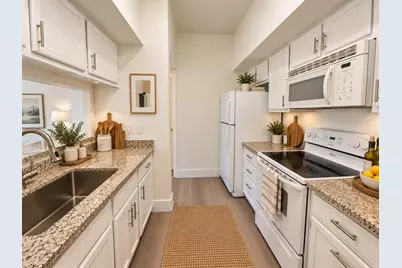 2025 Augusta Drive #207, Houston, TX 77057 - Photo 7
