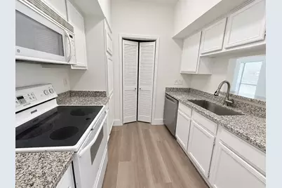 2025 Augusta Drive #207, Houston, TX 77057 - Photo 17