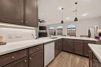3310 Bastian Road, Dickinson, TX 77539 - Photo 7