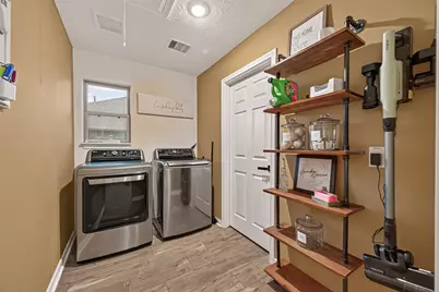 3310 Bastian Road, Dickinson, TX 77539 - Photo 19