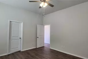 406 Magnolia St, Richwood, TX 77531 - Photo 3