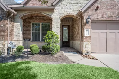 9026 Centennial Drive, Conroe, TX 77384 - Photo 3