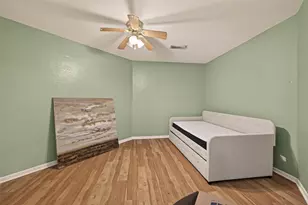 638 Warsaw St, Hitchcock, TX 77563 - Photo 13