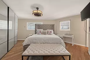 638 Warsaw St, Hitchcock, TX 77563 - Photo 19