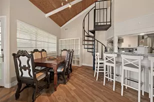 638 Warsaw St, Hitchcock, TX 77563 - Photo 9