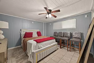 638 Warsaw St, Hitchcock, TX 77563 - Photo 27