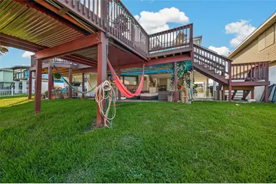 638 Warsaw Street, Hitchcock, TX 77563 - Photo 9