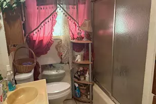 8622 Othello St, Houston, TX 77029 - Photo 13