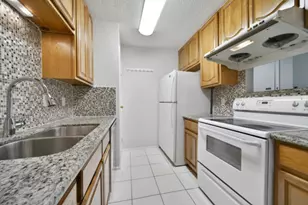 7900 N Stadium Dr, Houston, TX 77030 - Photo 13