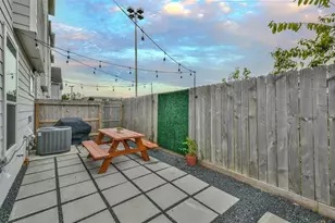 1815 Napa Creek Ln, Houston, TX 77009 - Photo 3