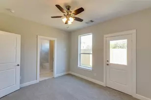 1815 Napa Creek Ln, Houston, TX 77009 - Photo 33