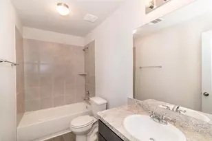 8606 Doris Oaks Cir, Houston, TX 77028 - Photo 7