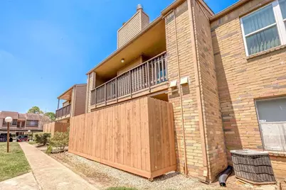 10555 Turtlewood Court #1109, Houston, TX 77072 - Photo 5