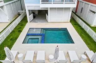 11372 Starfish Dr, Galveston, TX 77554 - Photo 1