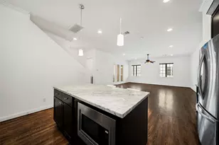 22 Hermann Park Ct, Houston, TX 77021 - Photo 7