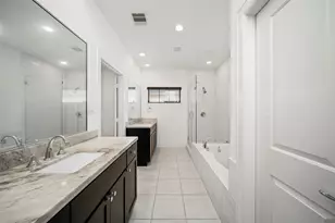22 Hermann Park Ct, Houston, TX 77021 - Photo 17