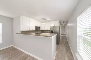 6317 Heards Ln, Galveston, TX 77551 - Photo 7