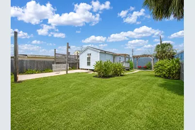 6317 Heards Lane, Galveston, TX 77551 - Photo 19