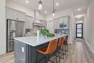 3509 Kensington Gardens Lane, Houston, TX 77055 - Photo 9
