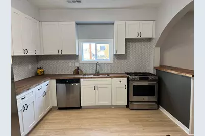 125 N Shirley St, Alvin, TX 77511 - Photo 29