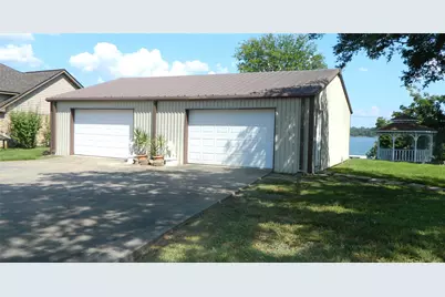 238 Bluff Drive, Livingston, TX 77351 - Photo 3