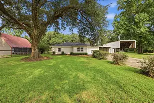 400 Nevils St, Bridge City, TX 77611 - Photo 1