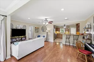 400 Nevils St, Bridge City, TX 77611 - Photo 5