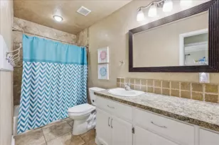 400 Nevils St, Bridge City, TX 77611 - Photo 13