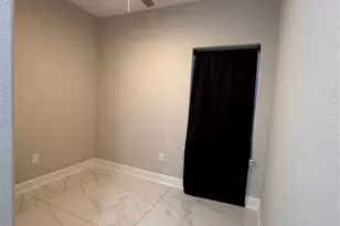 4406 Oats St, Houston, TX 77020 - Photo 9