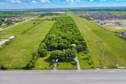 1218 E Pasadena Boulevard, Deer Park, TX 77536 - Photo 1