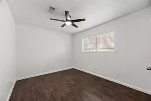 15362 Meadow Village Dr, Houston, TX 77095 - Photo 13