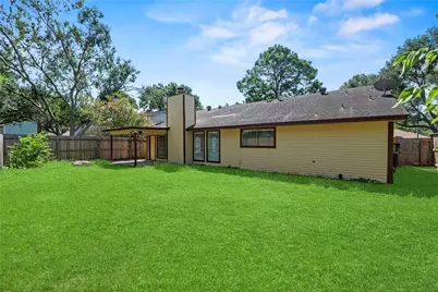 15362 Meadow Village Drive, Houston, TX 77095 - Photo 19