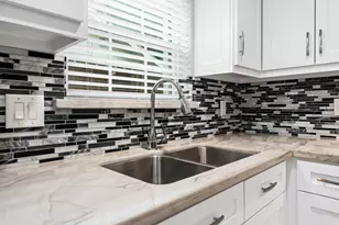 5431 Markwood Ln, Houston, TX 77053 - Photo 15