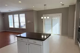 4715 Lunsford Hollow Ln, Friendswood, TX 77546 - Photo 9