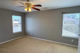 4715 Lunsford Hollow Ln, Friendswood, TX 77546 - Photo 15