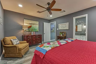 1 April Point Drive S, Conroe, TX 77356 - Photo 23