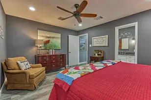 1 April Point Dr S, Conroe, TX 77356 - Photo 23