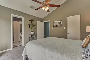 1 April Point Dr S, Conroe, TX 77356 - Photo 27