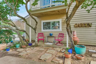 1 April Point Drive S, Conroe, TX 77356 - Photo 33